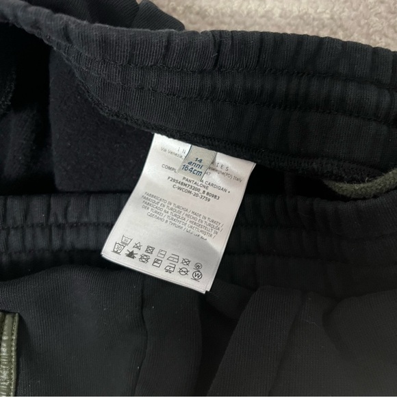 Moncler Sweatpants - Picture 4 of 7